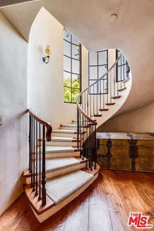 $125,000 | 1550 Amalfi Drive, Pacific Palisades, CA 90272