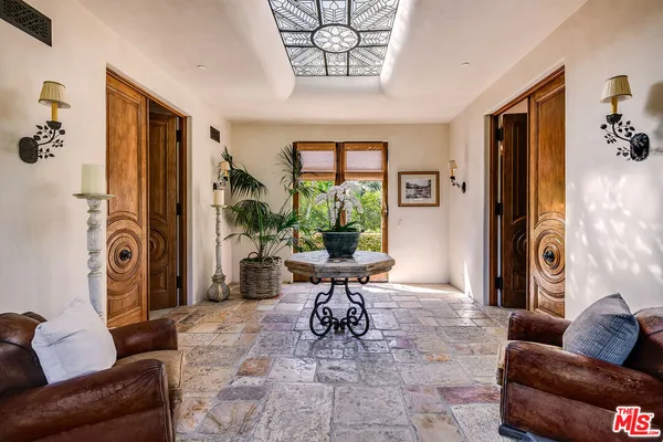 $125,000 | 1550 Amalfi Drive, Pacific Palisades, CA 90272