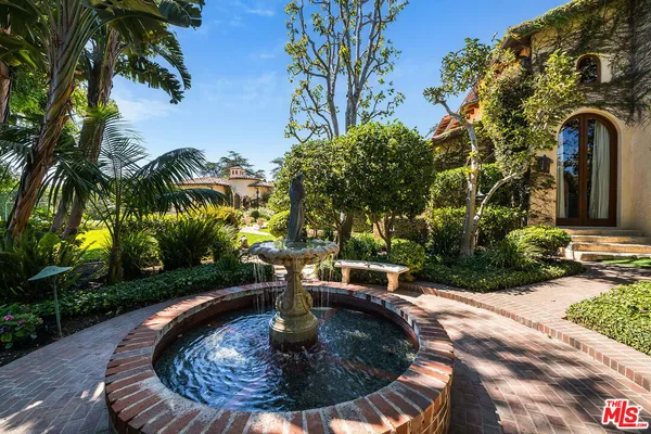 $125,000 | 1550 Amalfi Drive, Pacific Palisades, CA 90272