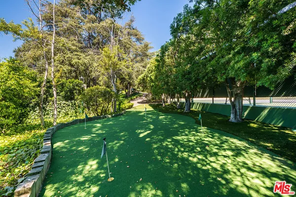 $125,000 | 1550 Amalfi Drive, Pacific Palisades, CA 90272