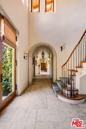 $125,000 | 1550 Amalfi Drive, Pacific Palisades, CA 90272