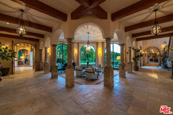 $125,000 | 1550 Amalfi Drive, Pacific Palisades, CA 90272