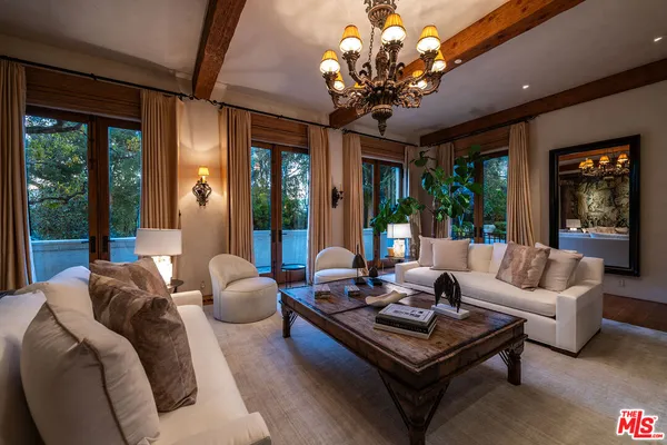 $125,000 | 1550 Amalfi Drive, Pacific Palisades, CA 90272