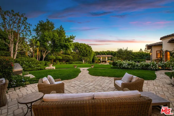 $125,000 | 1550 Amalfi Drive, Pacific Palisades, CA 90272