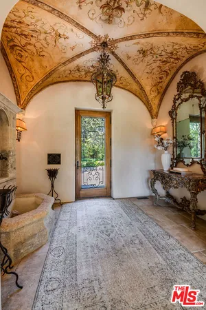 $125,000 | 1550 Amalfi Drive, Pacific Palisades, CA 90272