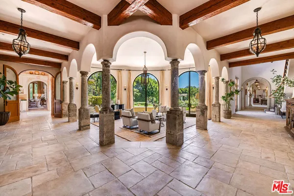 $125,000 | 1550 Amalfi Drive, Pacific Palisades, CA 90272