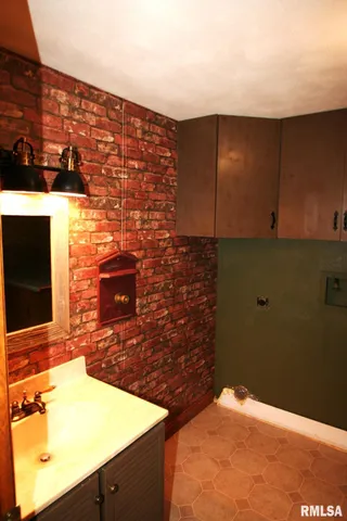 $225,000 | 801 Heritage Drive, Mackinaw, IL 61755