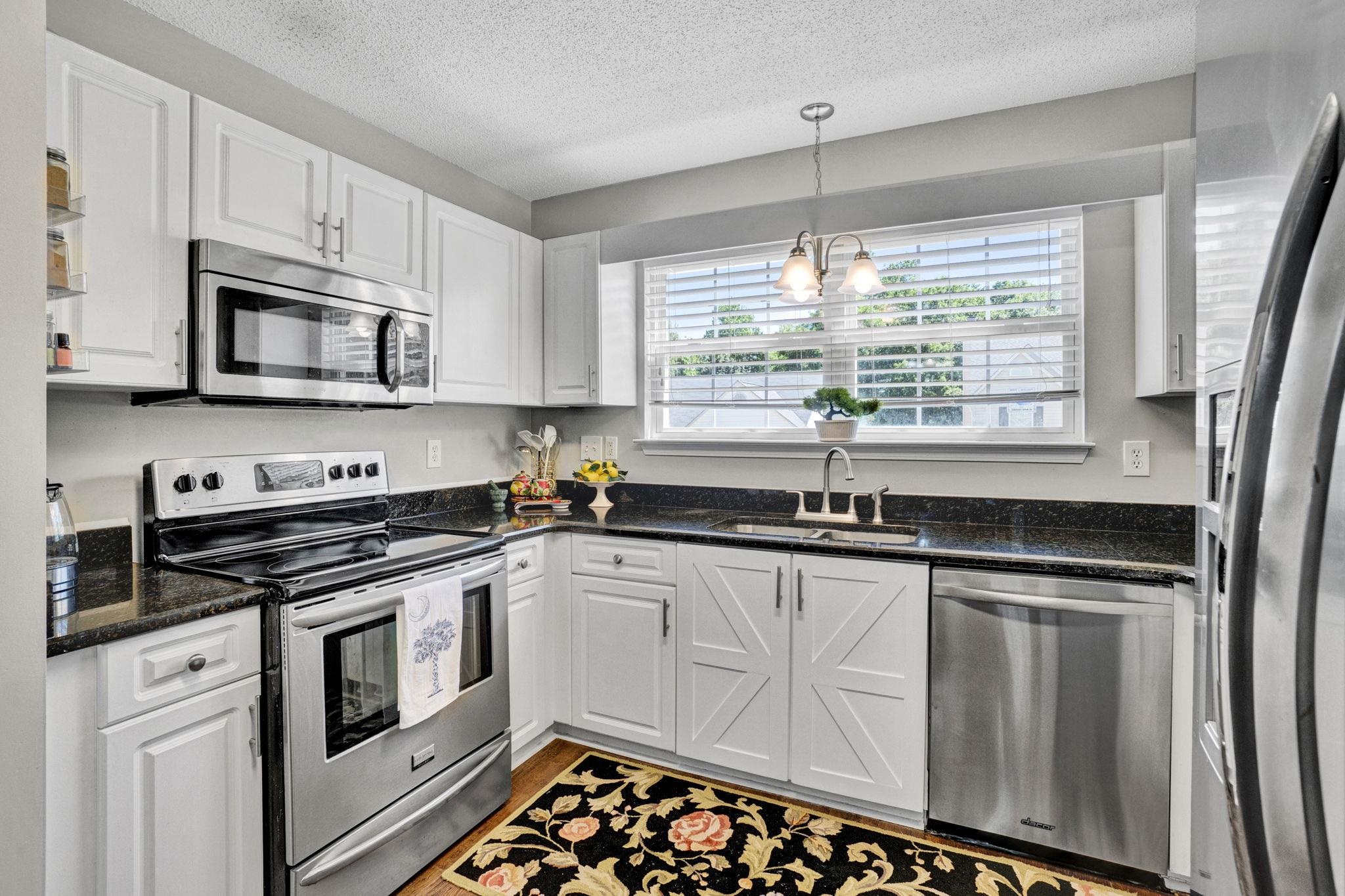 338 Riverside Chase Circle Greer, SC 29650 - Photo 7 of 36