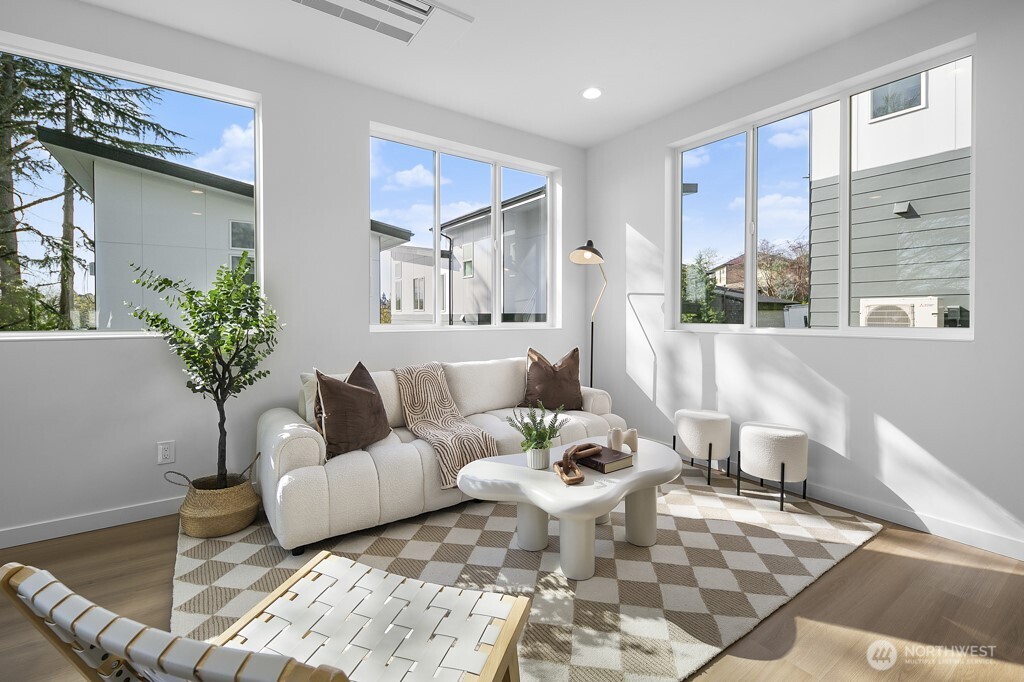 1804 B 28th Avenue South Seattle, WA 98144 - Photo 5 of 31