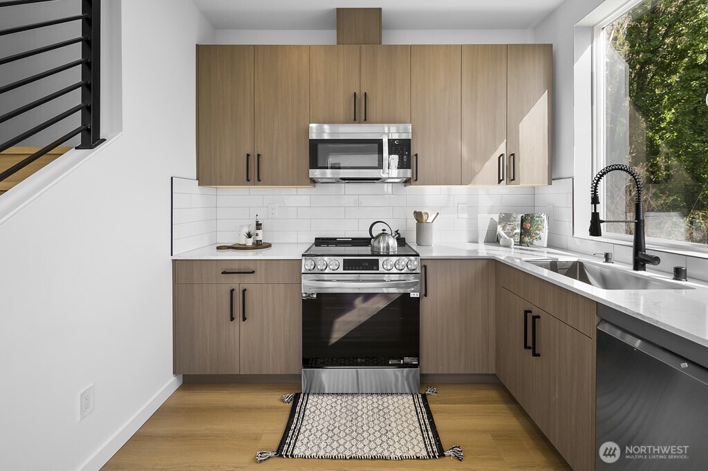 1804 B 28th Avenue South Seattle, WA 98144 - Photo 6 of 31