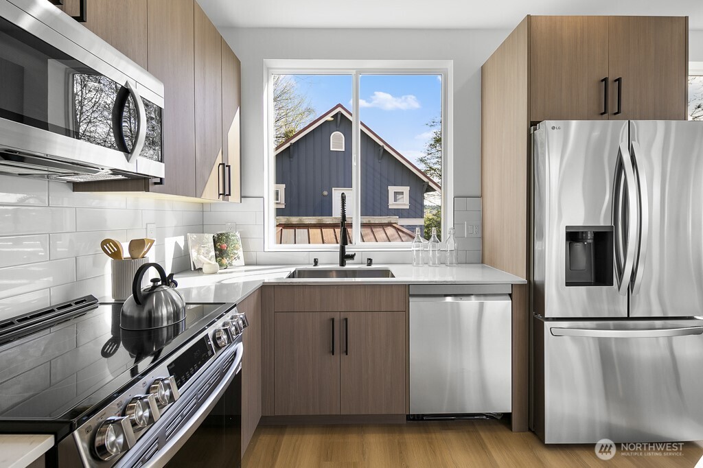 1804 B 28th Avenue South Seattle, WA 98144 - Photo 8 of 31