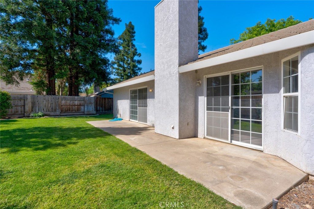 3546 Joerg Avenue Merced, CA 95340 - Photo 47 of 51 front view of a house with a yard