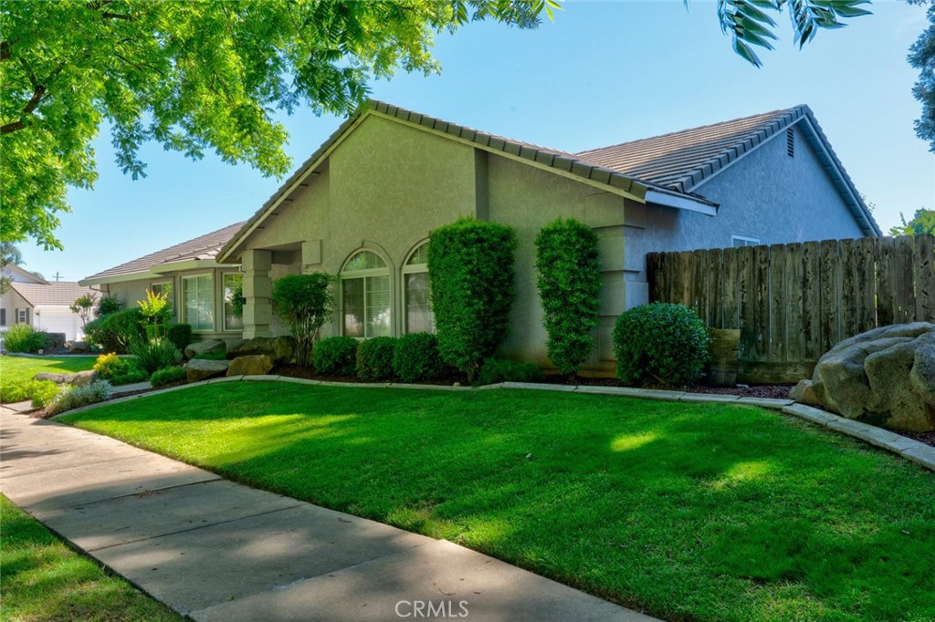 3546 Joerg Avenue Merced, CA 95340 - Photo 6 of 51 a view of a back yard of the house