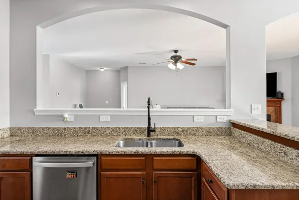 $410,000 | 1189 Chinook Circle, Clarksville, TN 37042