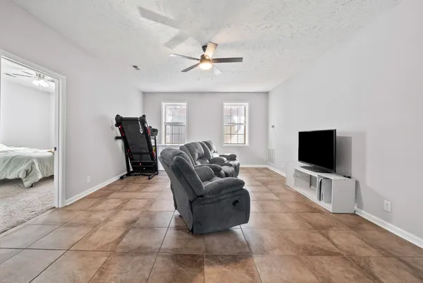 $410,000 | 1189 Chinook Circle, Clarksville, TN 37042