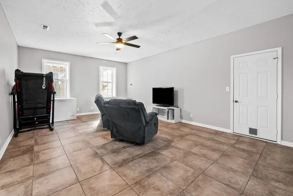 $410,000 | 1189 Chinook Circle, Clarksville, TN 37042