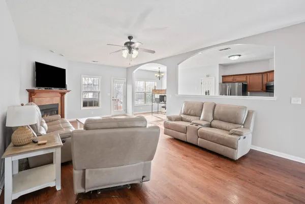 $410,000 | 1189 Chinook Circle, Clarksville, TN 37042