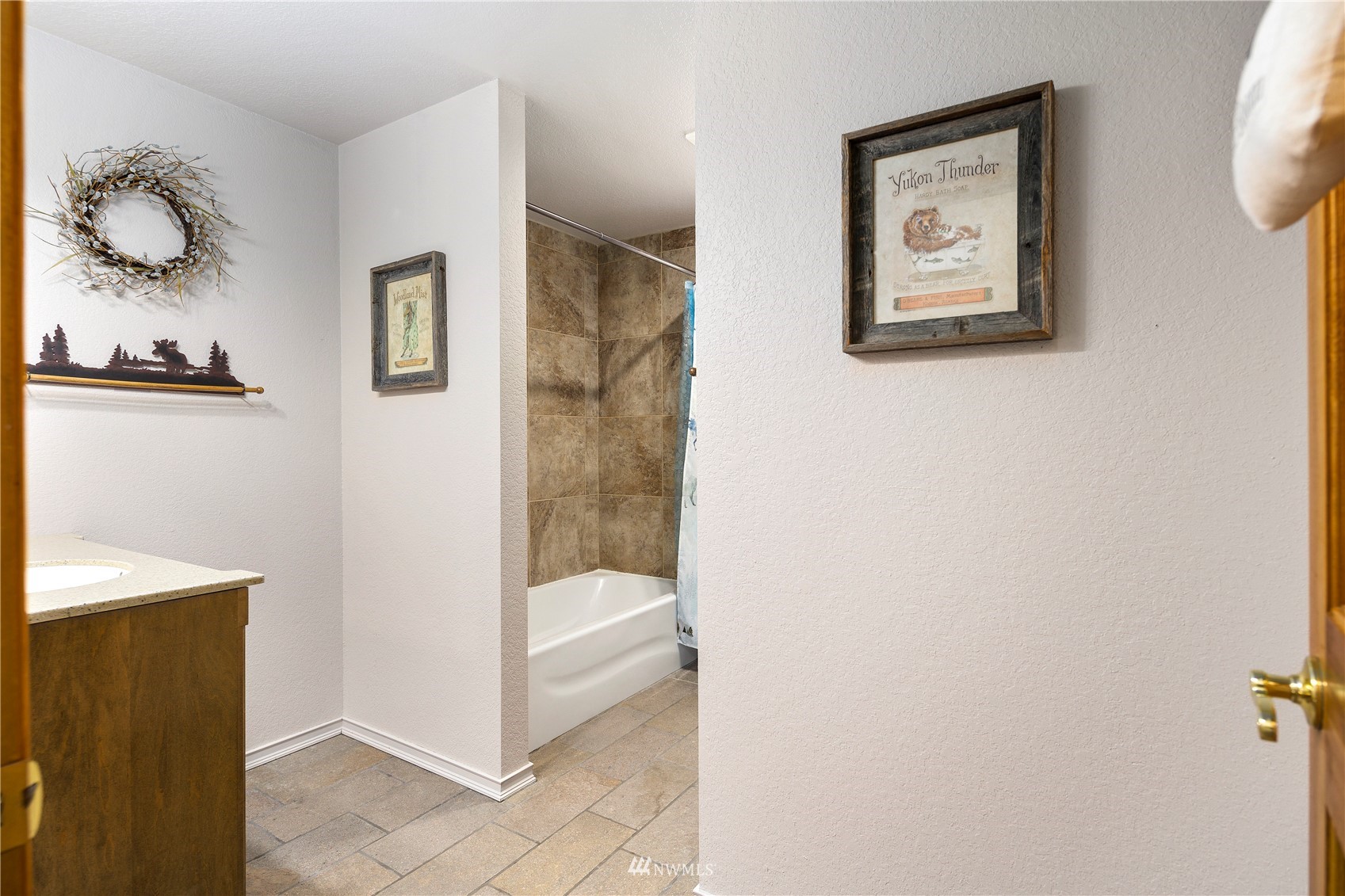 11715 Ingraham Road Snohomish, WA 98290 - Photo 23 of 38 a bathroom with a shower