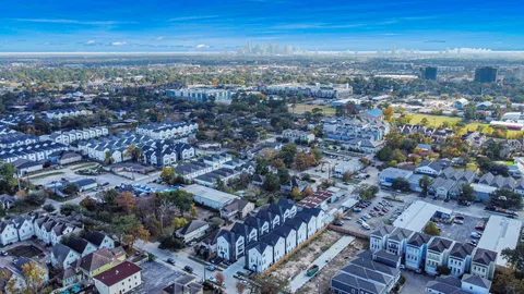 $580,000 | 929 Fisher Street, Unit F, Houston, TX 77018