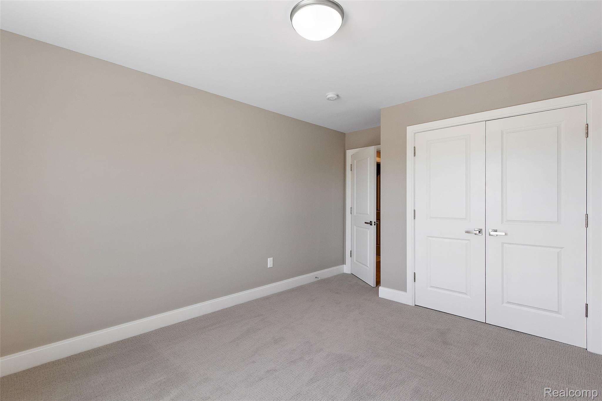 3833 Albatross Court, Unit 27 Rochester, MI 48309 - Photo 36 of 37 Villas of Shadow Pines-36.jpg