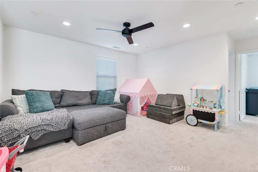 4247 Bravado Court Riverside, CA 92505 - Photo 15 of 33 a living room with furniture