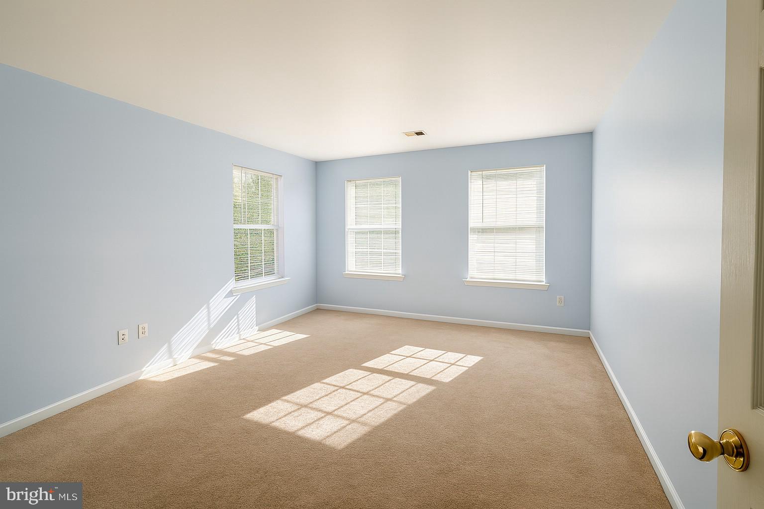 39 Tynemouth Drive Lumberton, NJ 08048 - Photo 14 of 22 a view of an empty room with a window