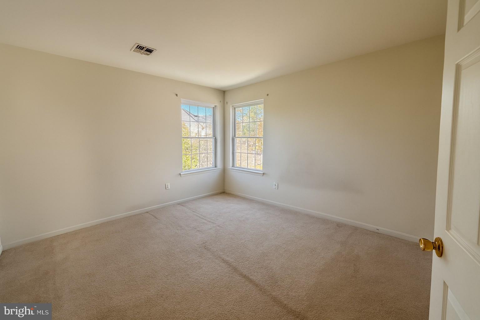 39 Tynemouth Drive Lumberton, NJ 08048 - Photo 16 of 22 an empty room with windows