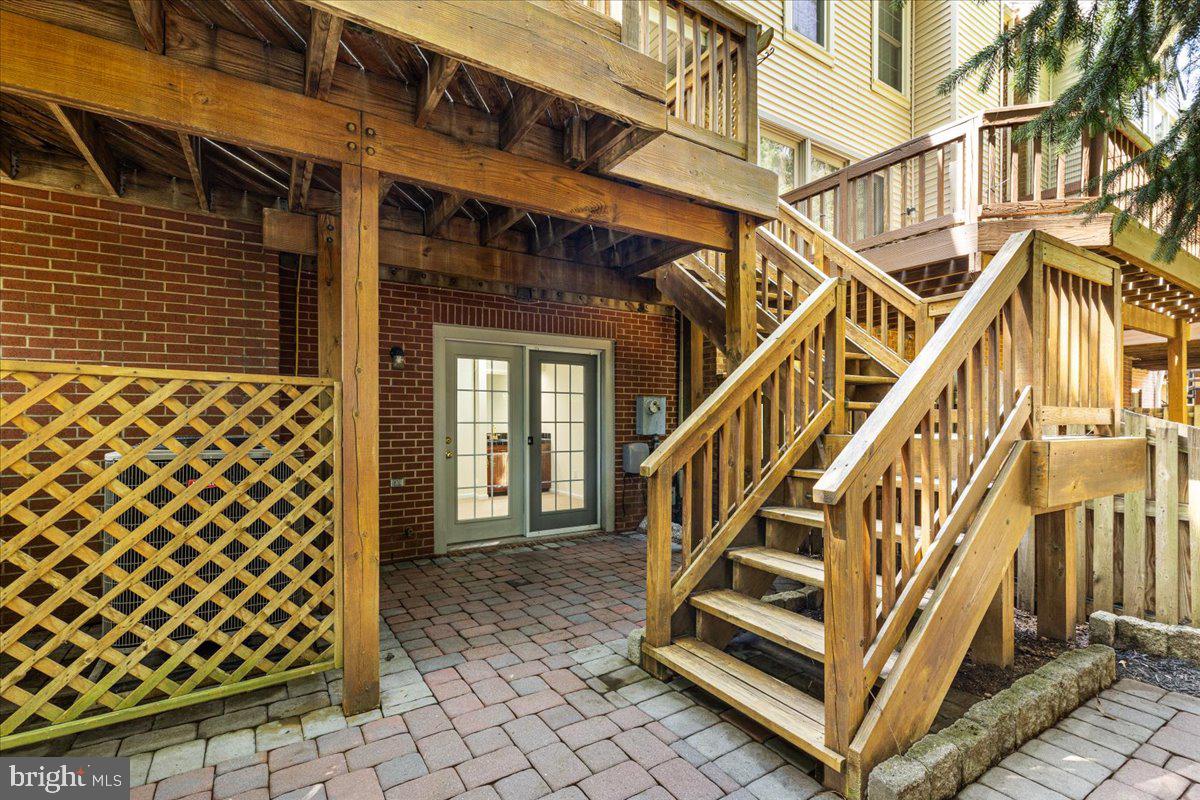 3799 Inverness Road Fairfax, VA 22033 - Photo 29 of 44 LL rec room, walkout to patio, rear fenced yard