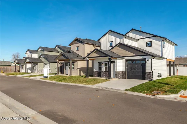 $437,950 | 2230 North Chaffee Street, Post Falls, ID 83854