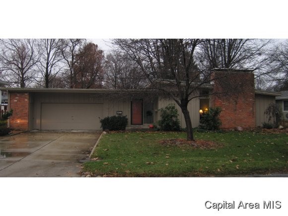 1428 Cherry Road Springfield, IL 62704 - Photo 1 of 11