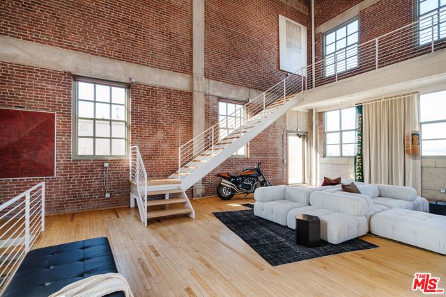 $5,500,000 | 1850 Industrial Street, Unit 703, Los Angeles, CA 90021