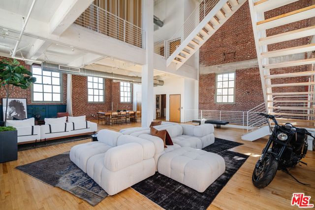 $5,500,000 | 1850 Industrial Street, Unit 703, Los Angeles, CA 90021