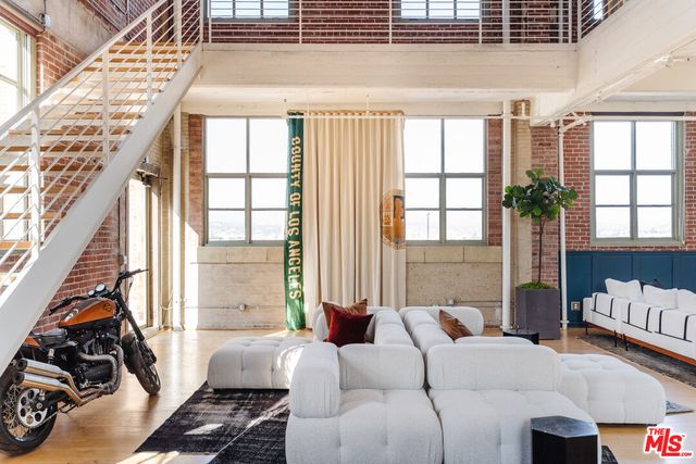 $5,500,000 | 1850 Industrial Street, Unit 703, Los Angeles, CA 90021