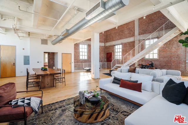 $5,500,000 | 1850 Industrial Street, Unit 703, Los Angeles, CA 90021