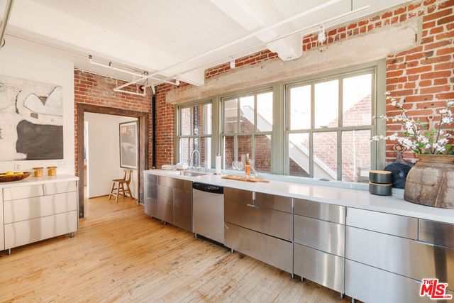 $5,500,000 | 1850 Industrial Street, Unit 703, Los Angeles, CA 90021