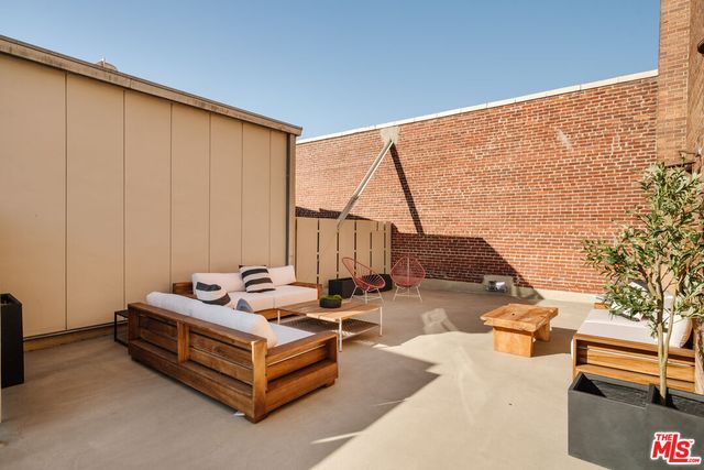 $5,500,000 | 1850 Industrial Street, Unit 703, Los Angeles, CA 90021