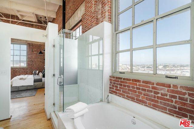 $5,500,000 | 1850 Industrial Street, Unit 703, Los Angeles, CA 90021