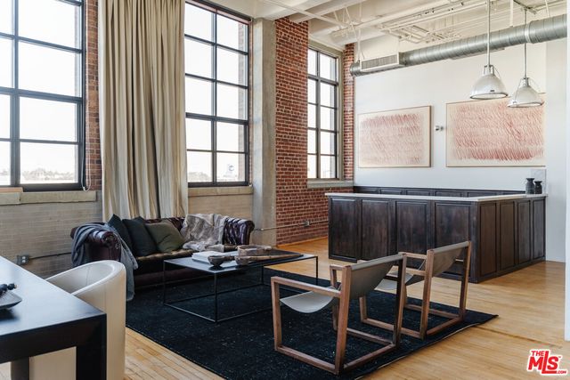 $5,500,000 | 1850 Industrial Street, Unit 703, Los Angeles, CA 90021