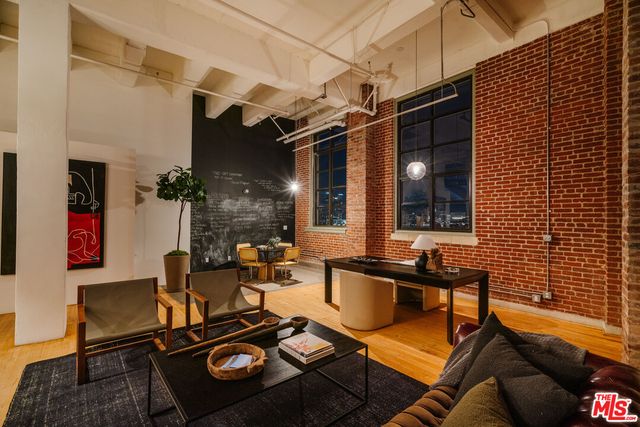 $5,500,000 | 1850 Industrial Street, Unit 703, Los Angeles, CA 90021