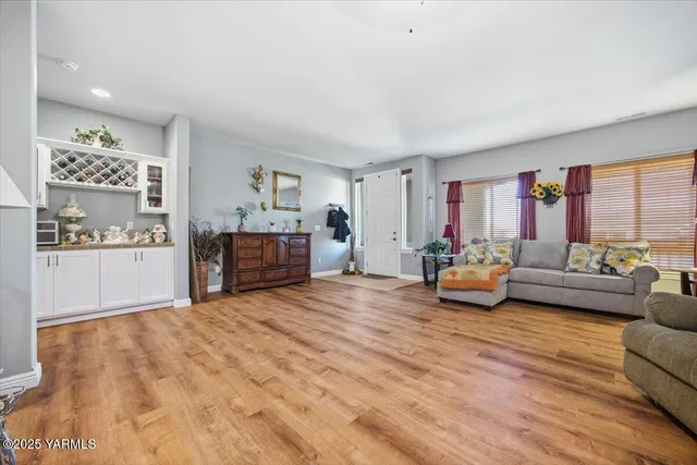 $485,000 | 203 Malibu Drive, Prosser, WA 99350