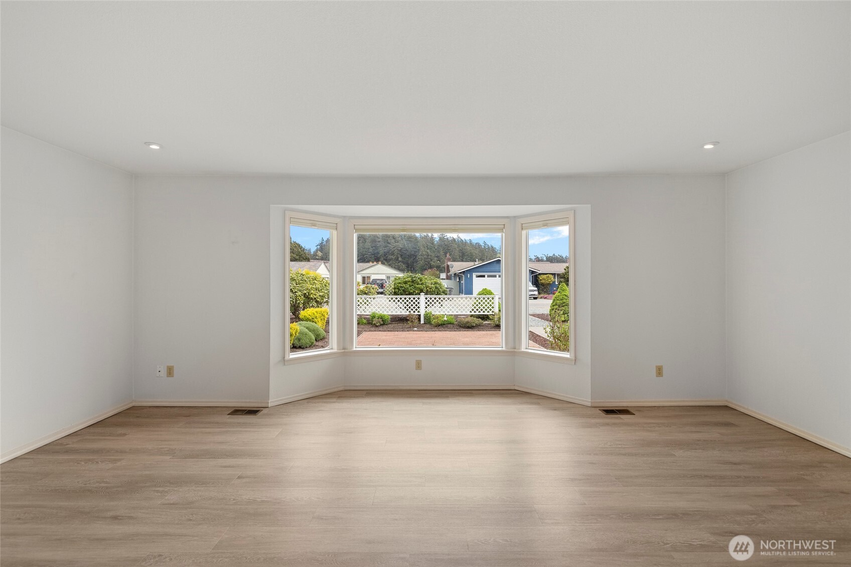 90 Chinook Place La Conner, WA 98257 - Photo 5 of 40