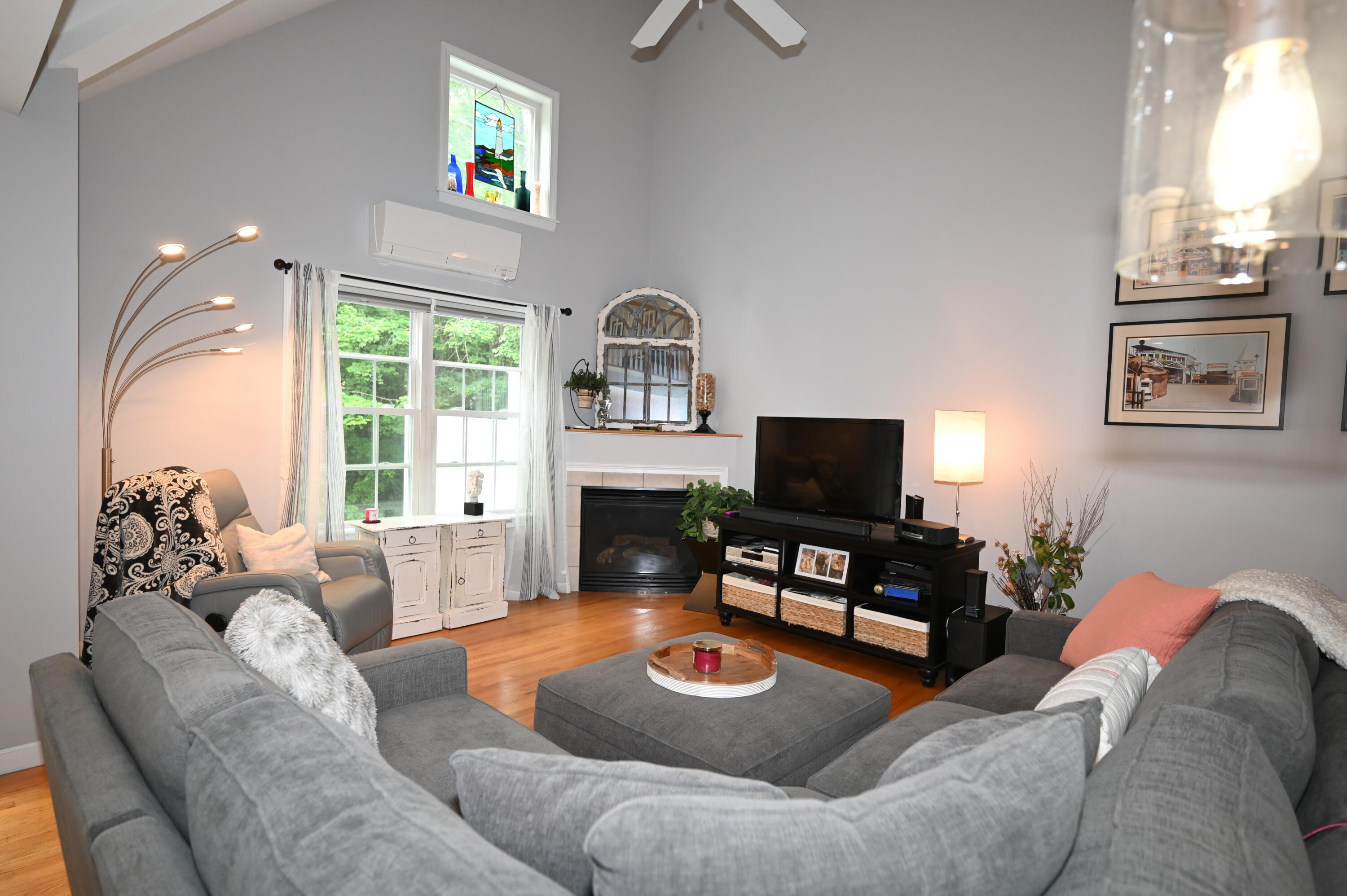 60 Shadagee Road, Unit 18 Saco, ME 04072 - Photo 16 of 39 Open Living room with vaulted ceilings