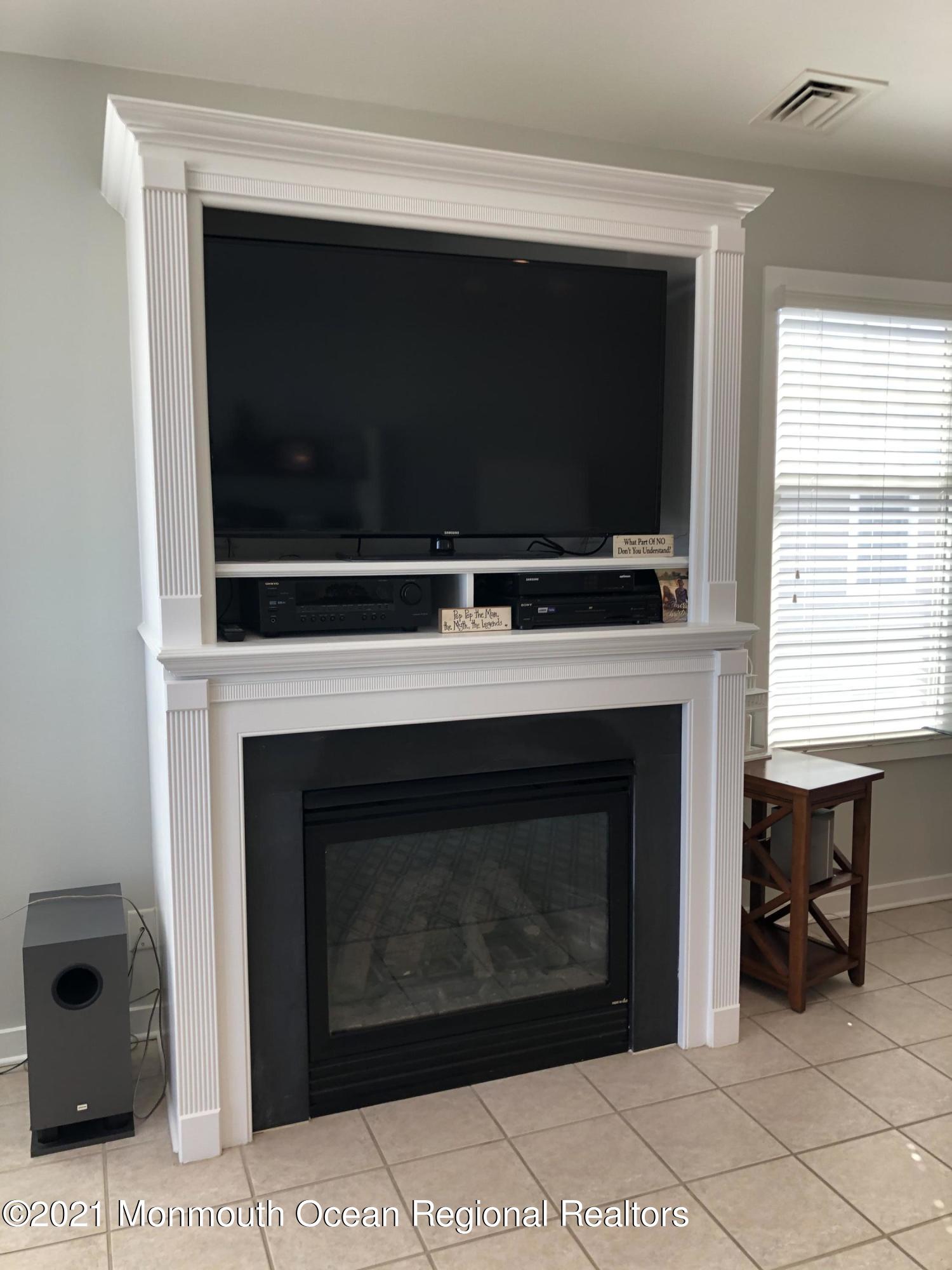 239 Beach Front, Unit 3 Manasquan, NJ 08736 - Photo 9 of 33 IMG_3376