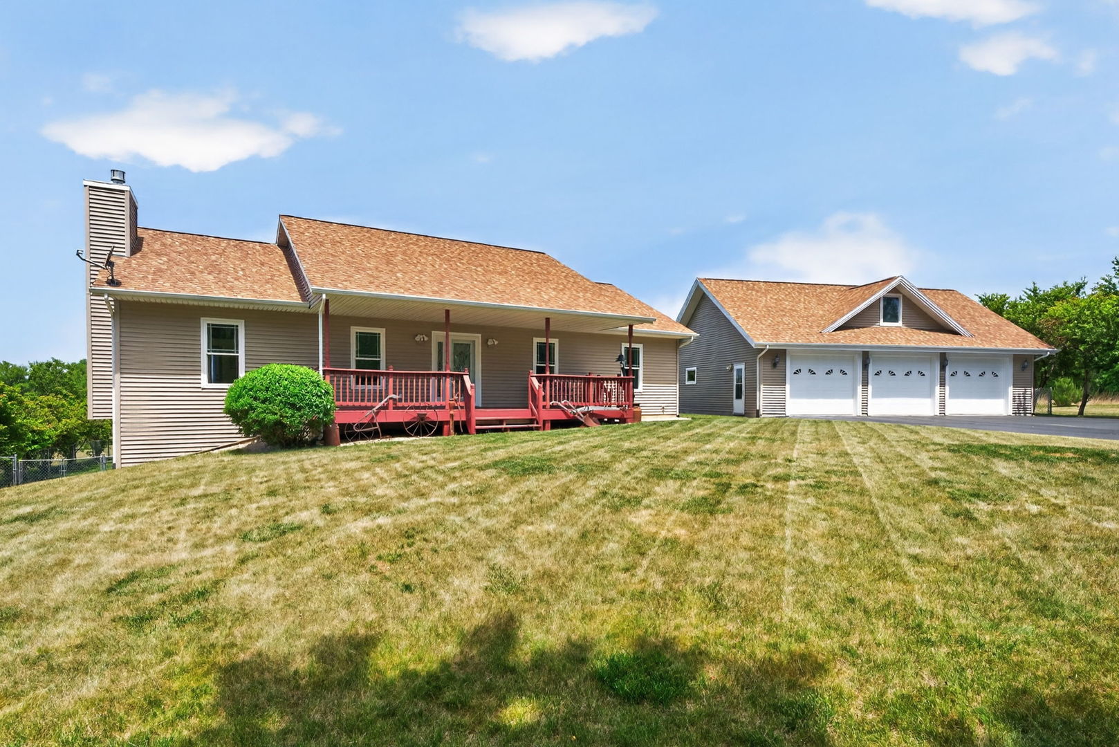 6880 East Cherry Hill Road Ridott, IL 61067 - Photo 1 of 42