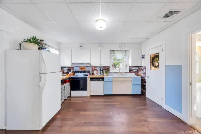 $650,000 | 223 Cedar Avenue, Patchogue, NY 11772