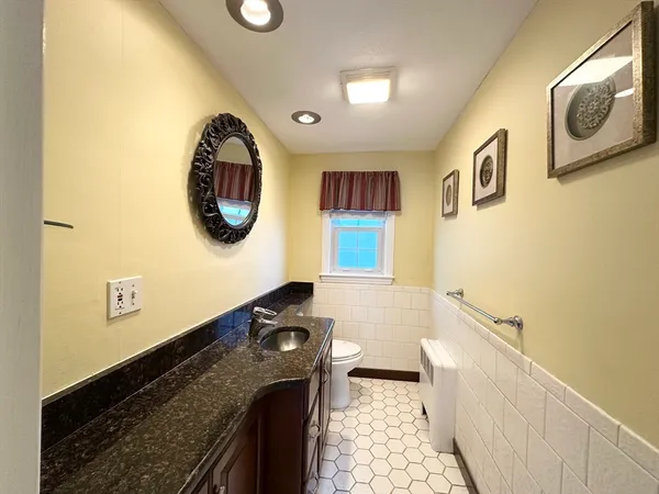 $925,000 | 36 Pine Hill Circle, Wakefield, MA 01880