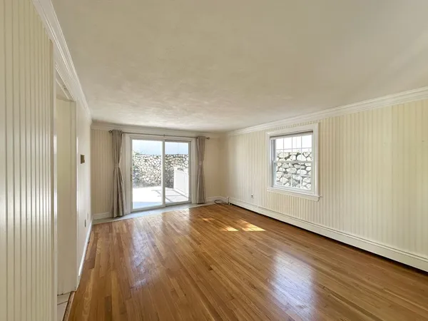 $925,000 | 36 Pine Hill Circle, Wakefield, MA 01880