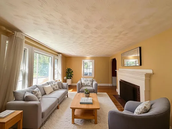 $925,000 | 36 Pine Hill Circle, Wakefield, MA 01880