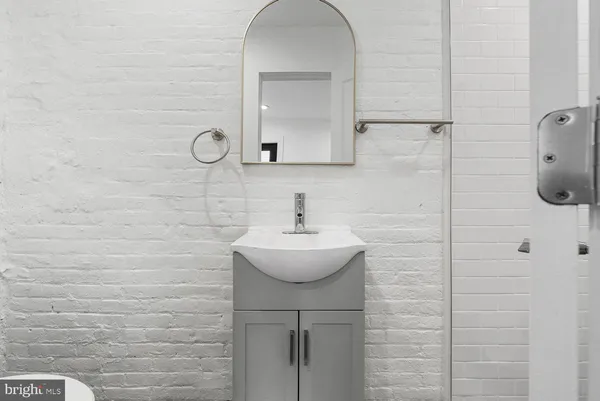 $1,523 | 1928 East Cumberland Street, Unit 1R, Philadelphia, PA 19125