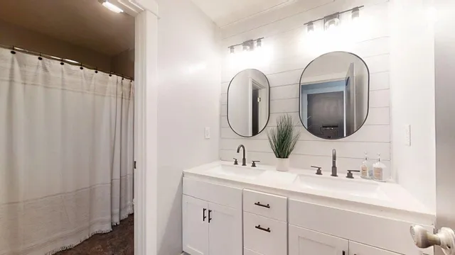 $550,000 | 1505 Dover Drive, St. Joseph, IL 61873